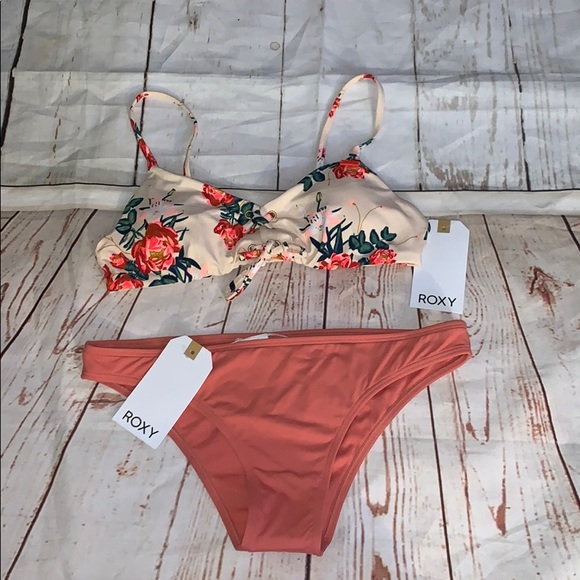 Roxy Other - Roxy women’s cloud pink garden II bikini set 🌺